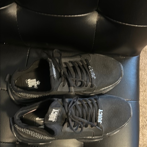 Juicy Couture Women's Black Sneakers with bling accent, size 9.5 - Picture 14 of 15